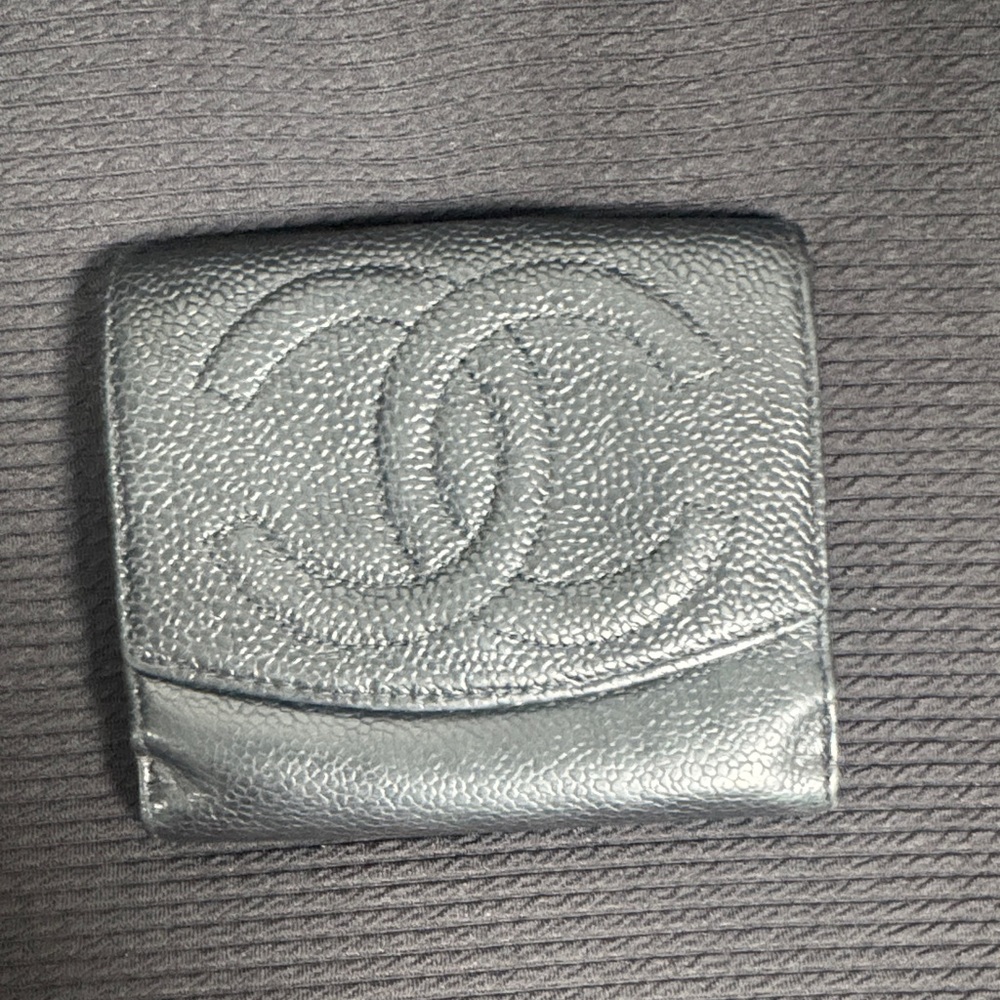 CHANEL Pebbled Gray Leather Wallet